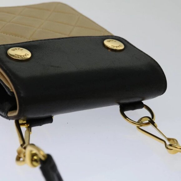 CHANEL Matelasse Hand Bag Leather Beige CC Auth 68905A - Picture 7 of 16